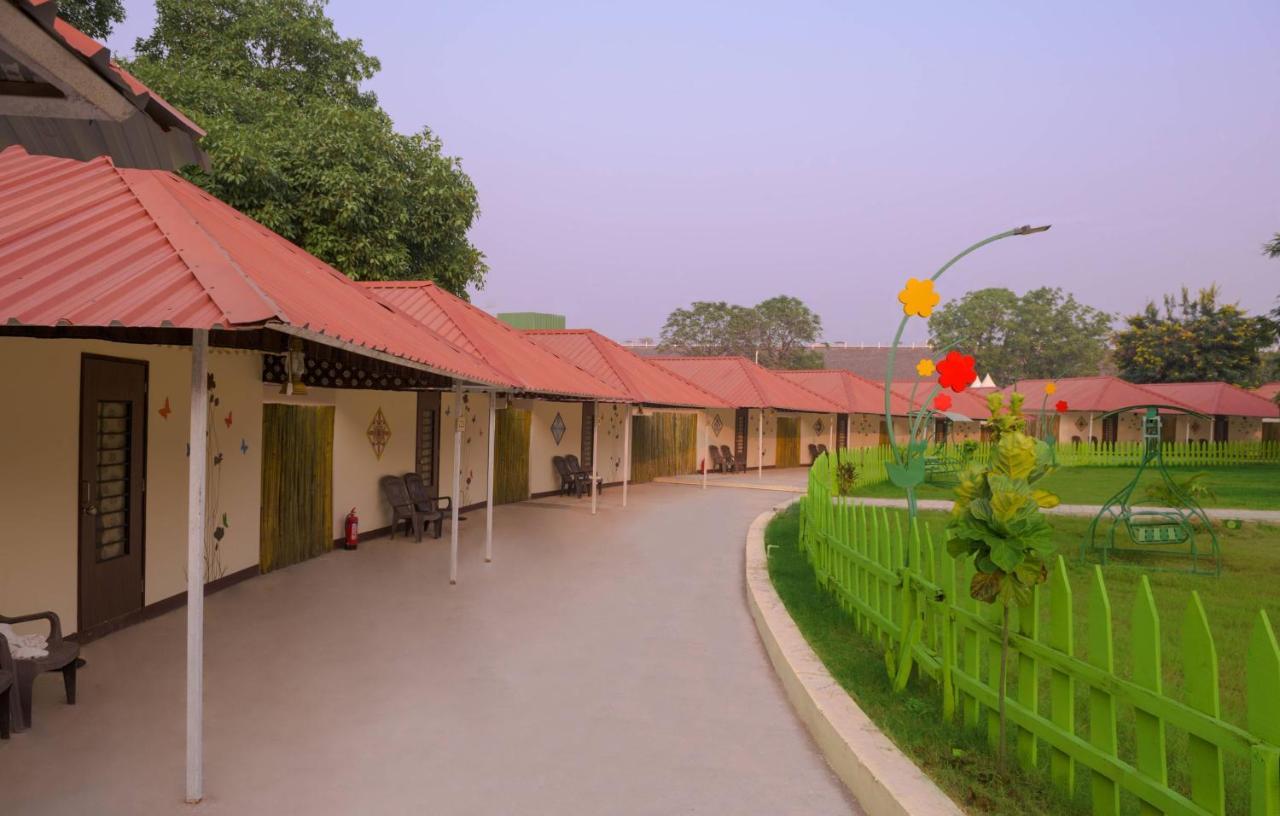 Praveg Tent City Narmada, Statue Of Unity Kevadia 외부 사진