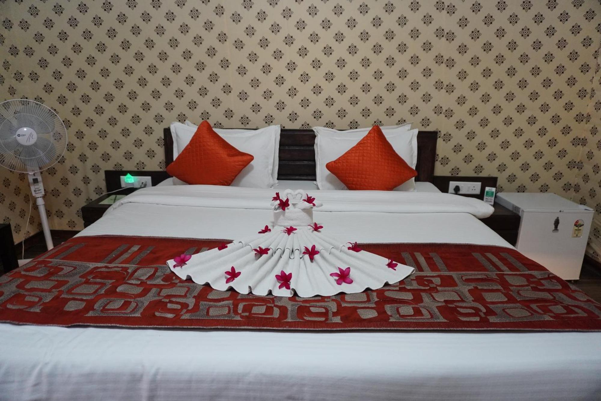 Praveg Tent City Narmada, Statue Of Unity Kevadia 외부 사진
